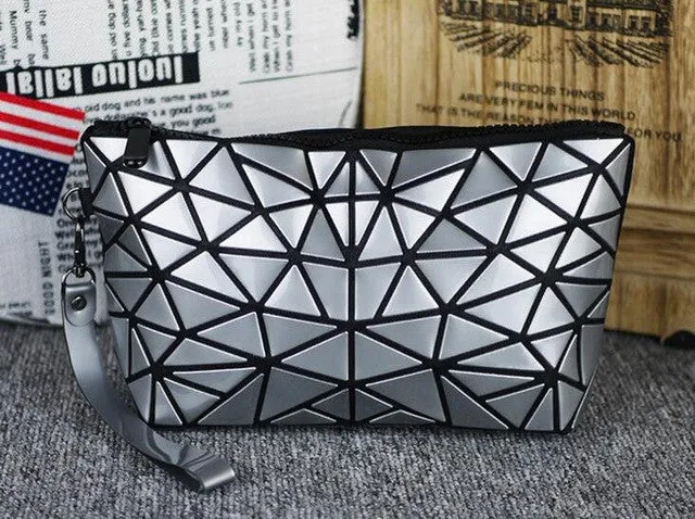 2017 New Japan Baobao Clutch Handbags Messenger Bag Bao Women Make Up Laser Sac Bags Geometry Envelope Clutch Phone Small Bag