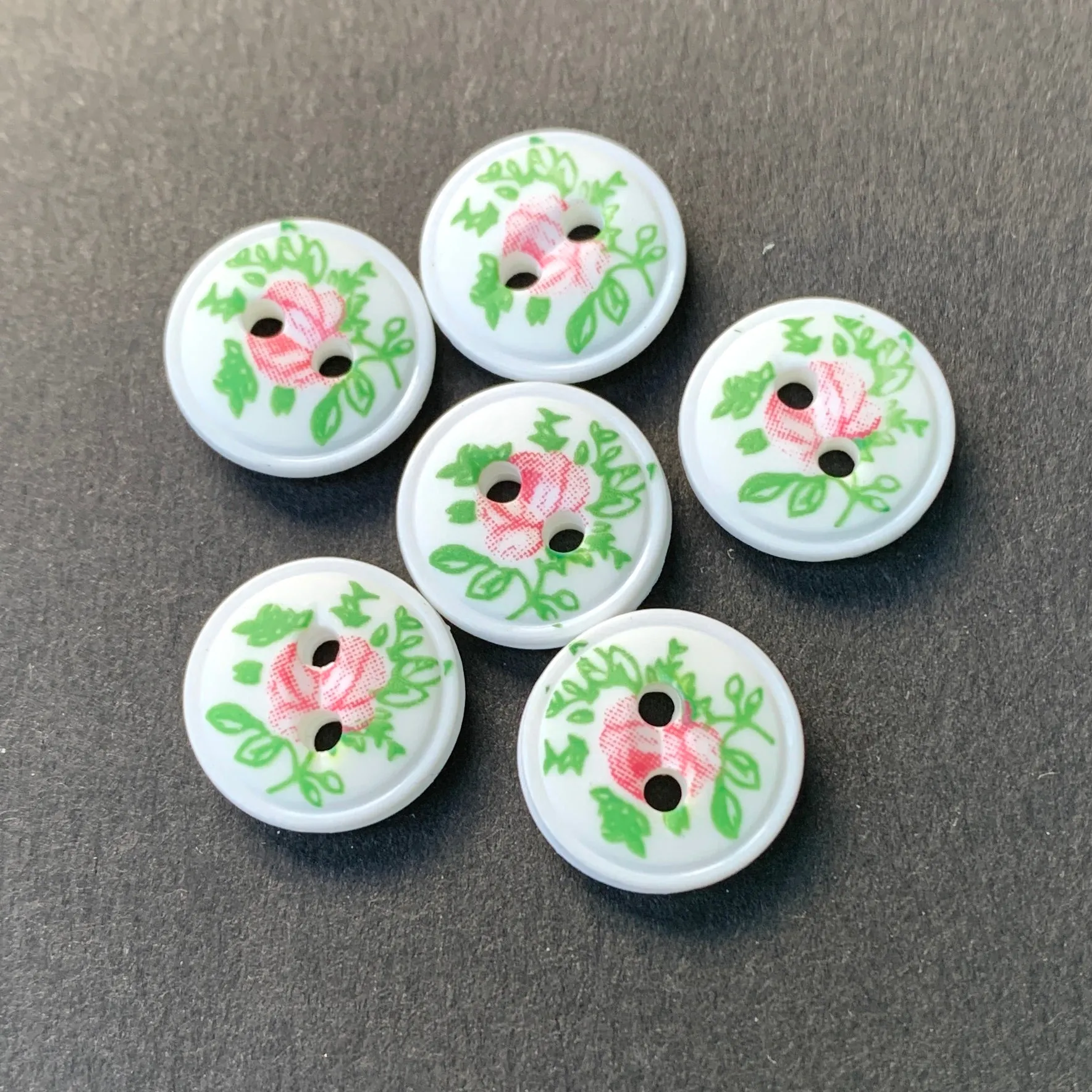 6 Delicate Vintage Flower Buttons - 1.4cm wide.