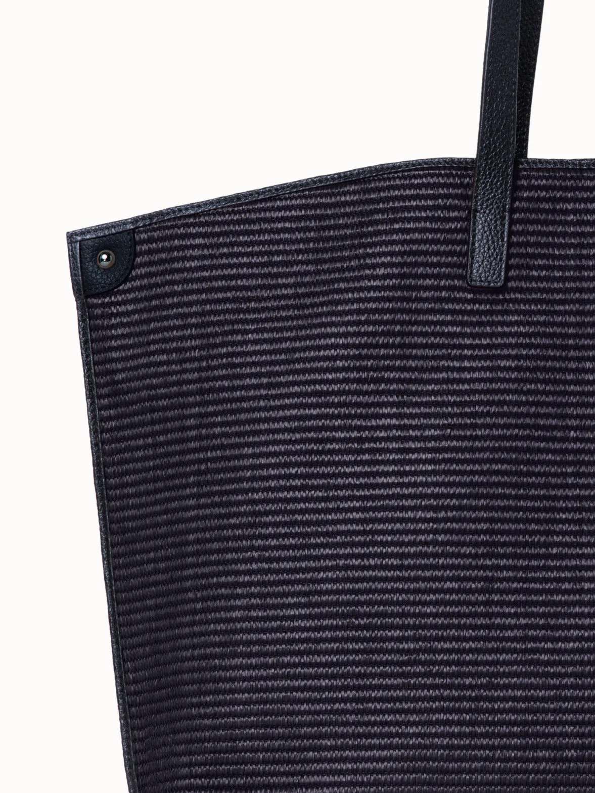 Ai Medium Shoulder Tote