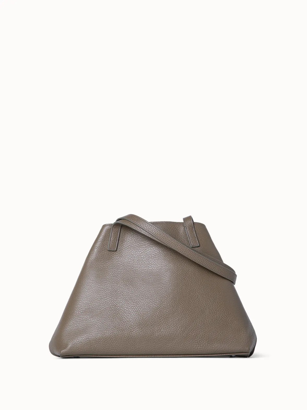 Ai Small Shoulder Tote