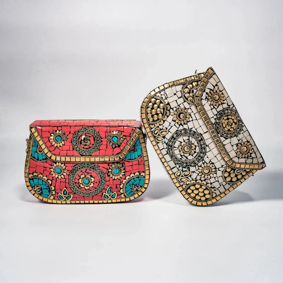 BGAIN01 Amoli Clutch With Shoulder Strap