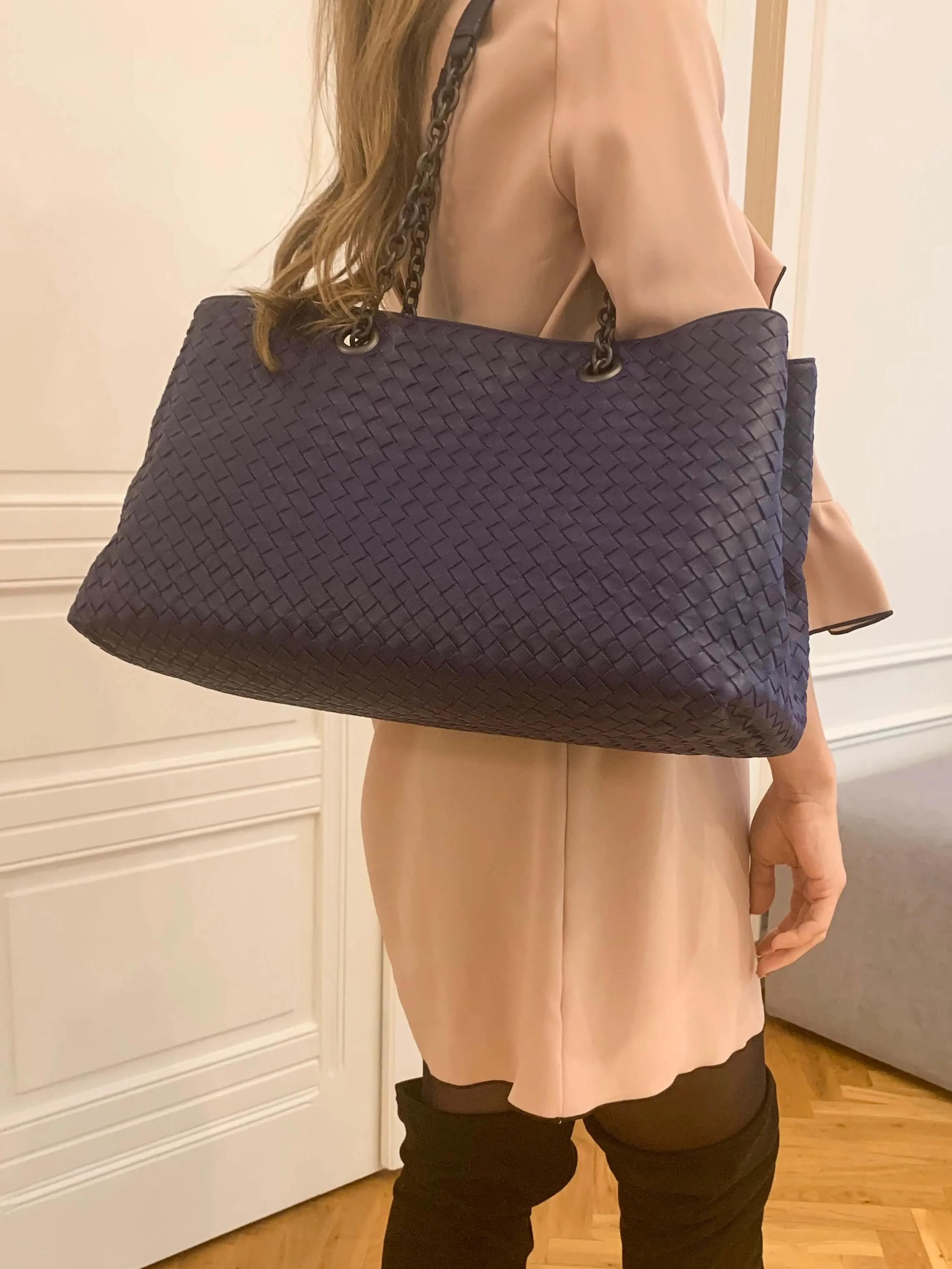 BOTTEGA VENETA INTRECCIATO LEATHER DOUBLE CHAIN TOTE ATLANTIC