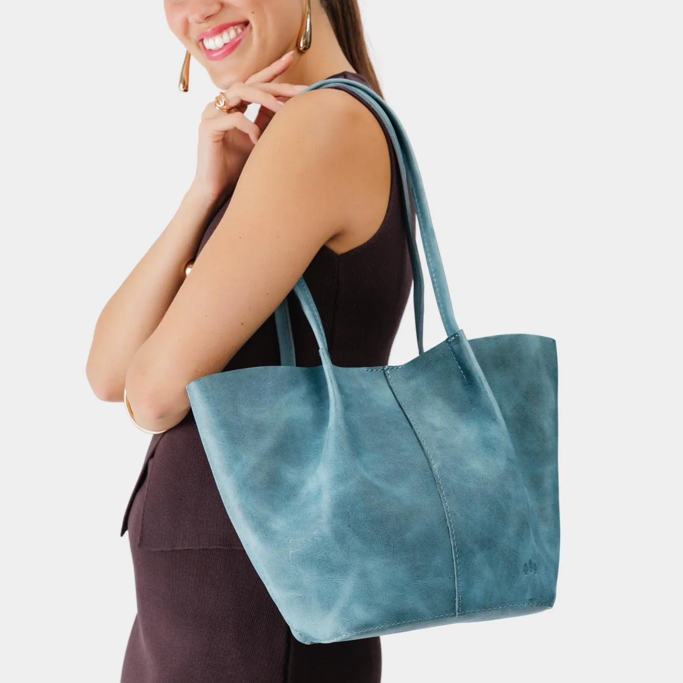 Devan Bucket Tote