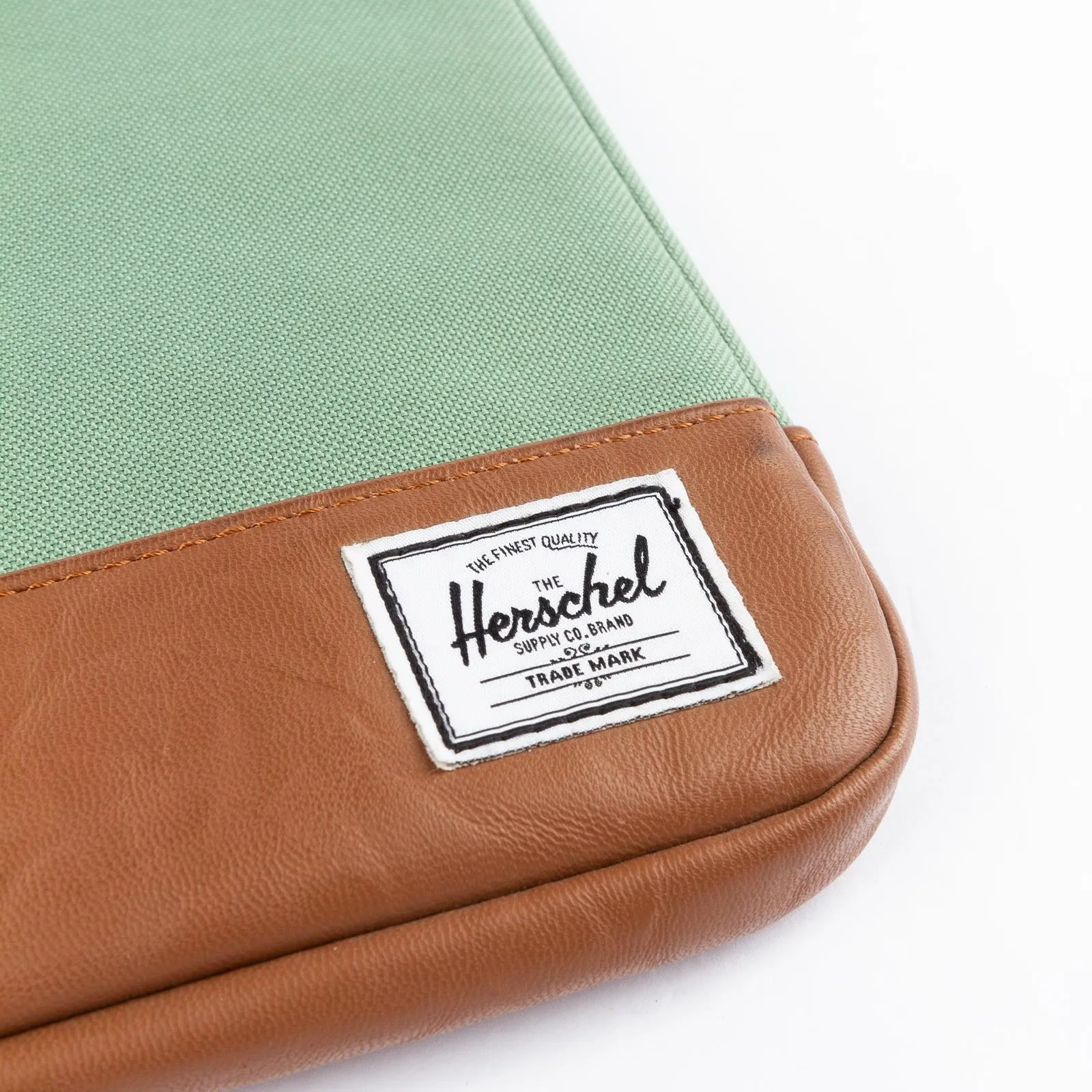 Herschel Heritage Sleeve For 15 Inch MacBook