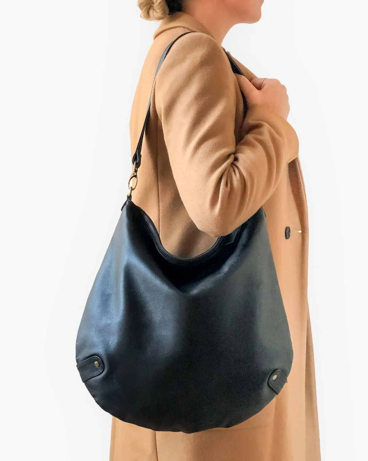 Hobo Sling Bag - Black