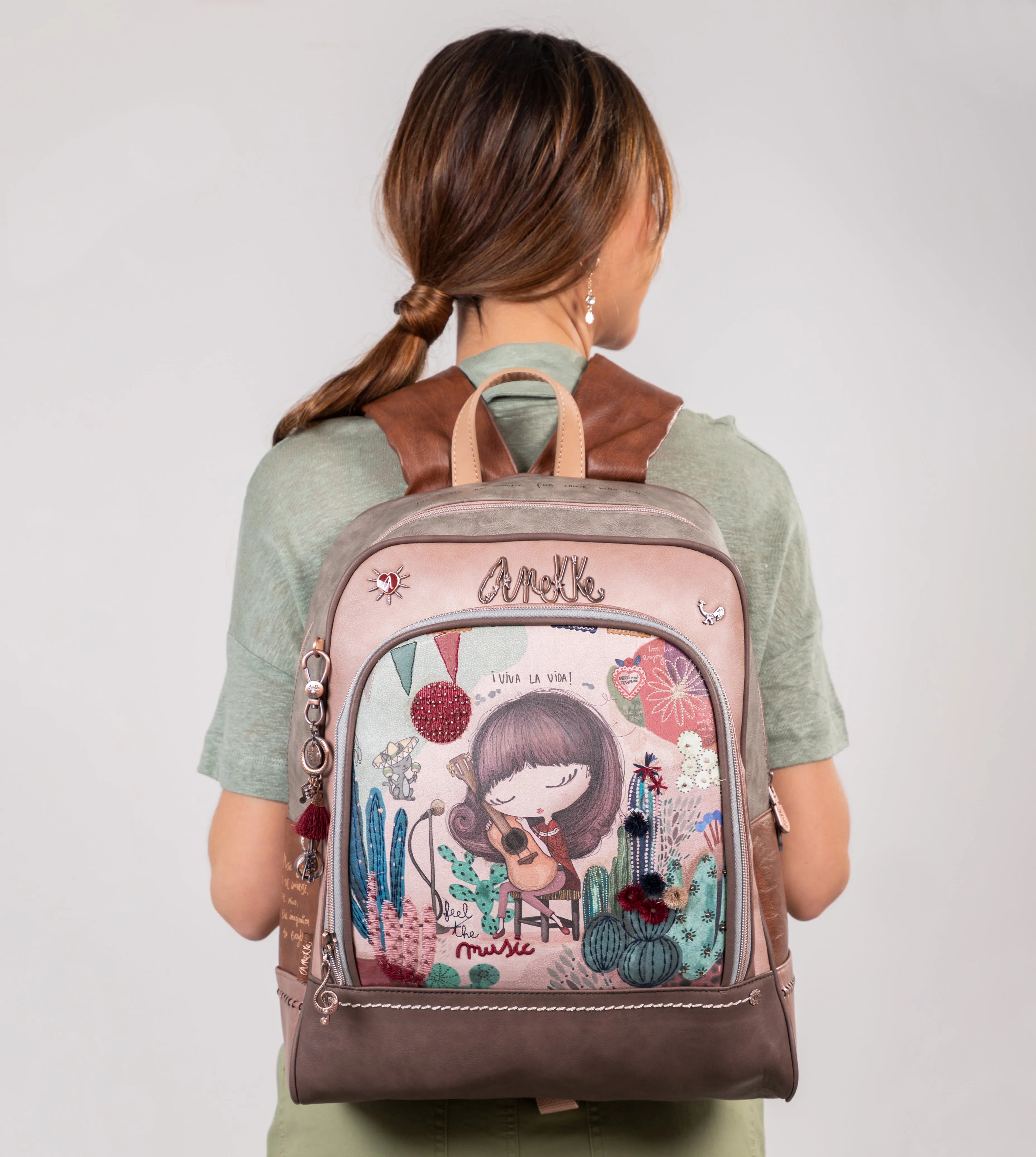 Ixchel School bag with a zip