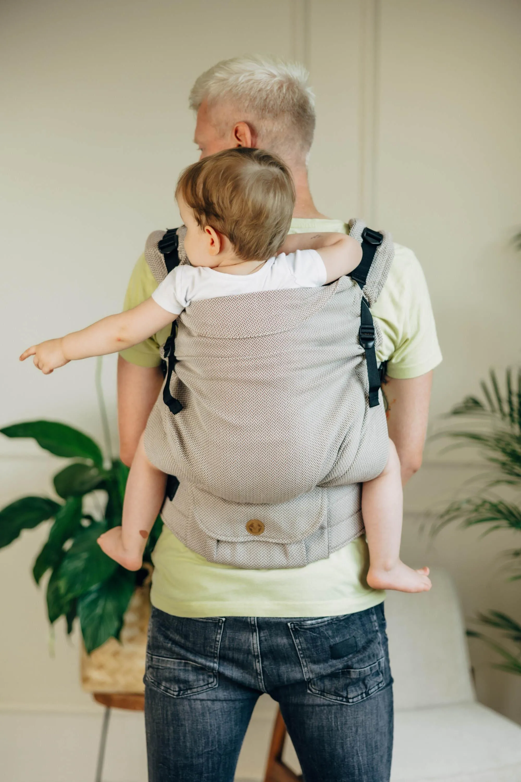 LennyLamb Preschool Carrier Little Herringbone Almond