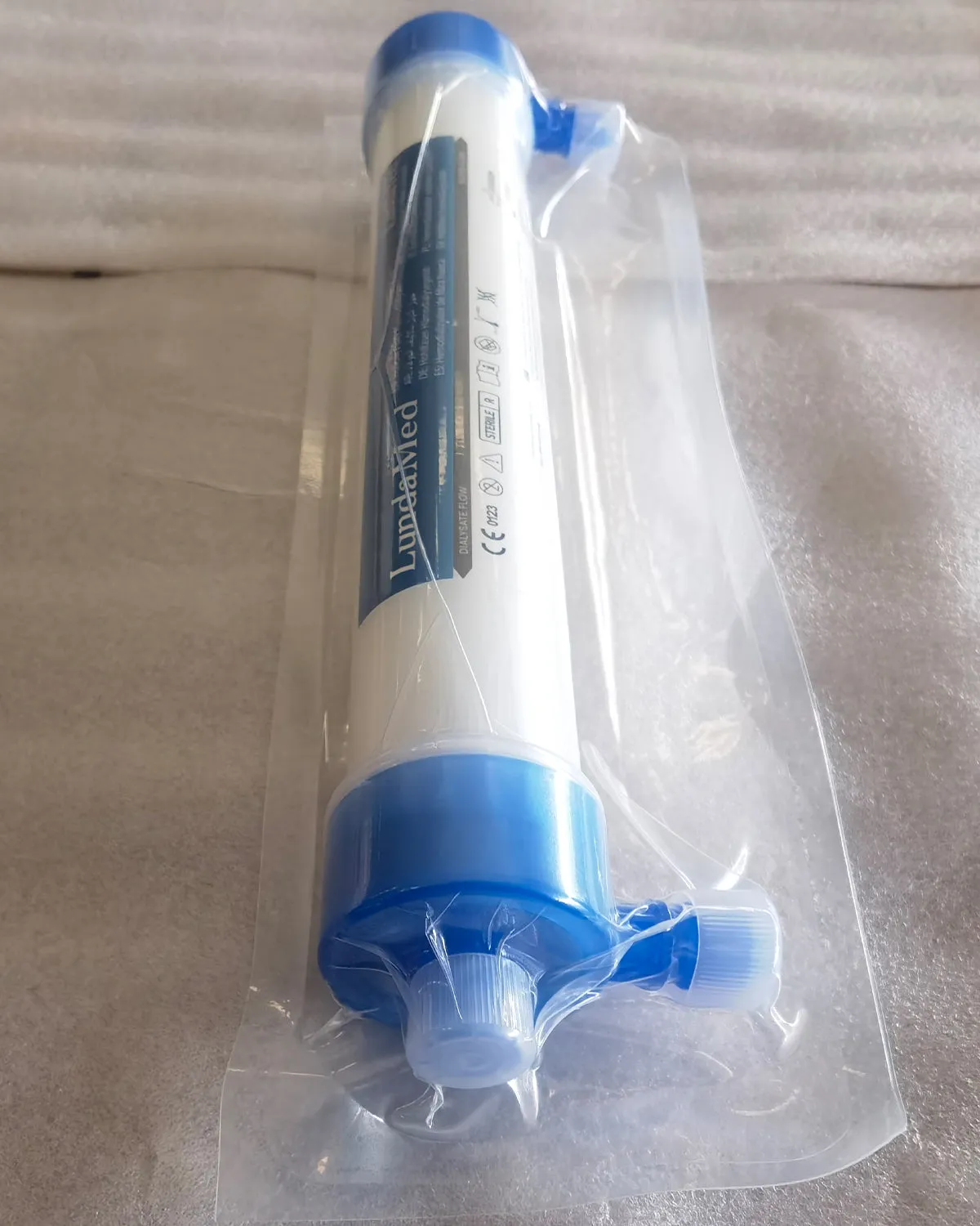 LundaMed dialyzer removes toxins and excess water retention in the body, while replenishing what the body needs