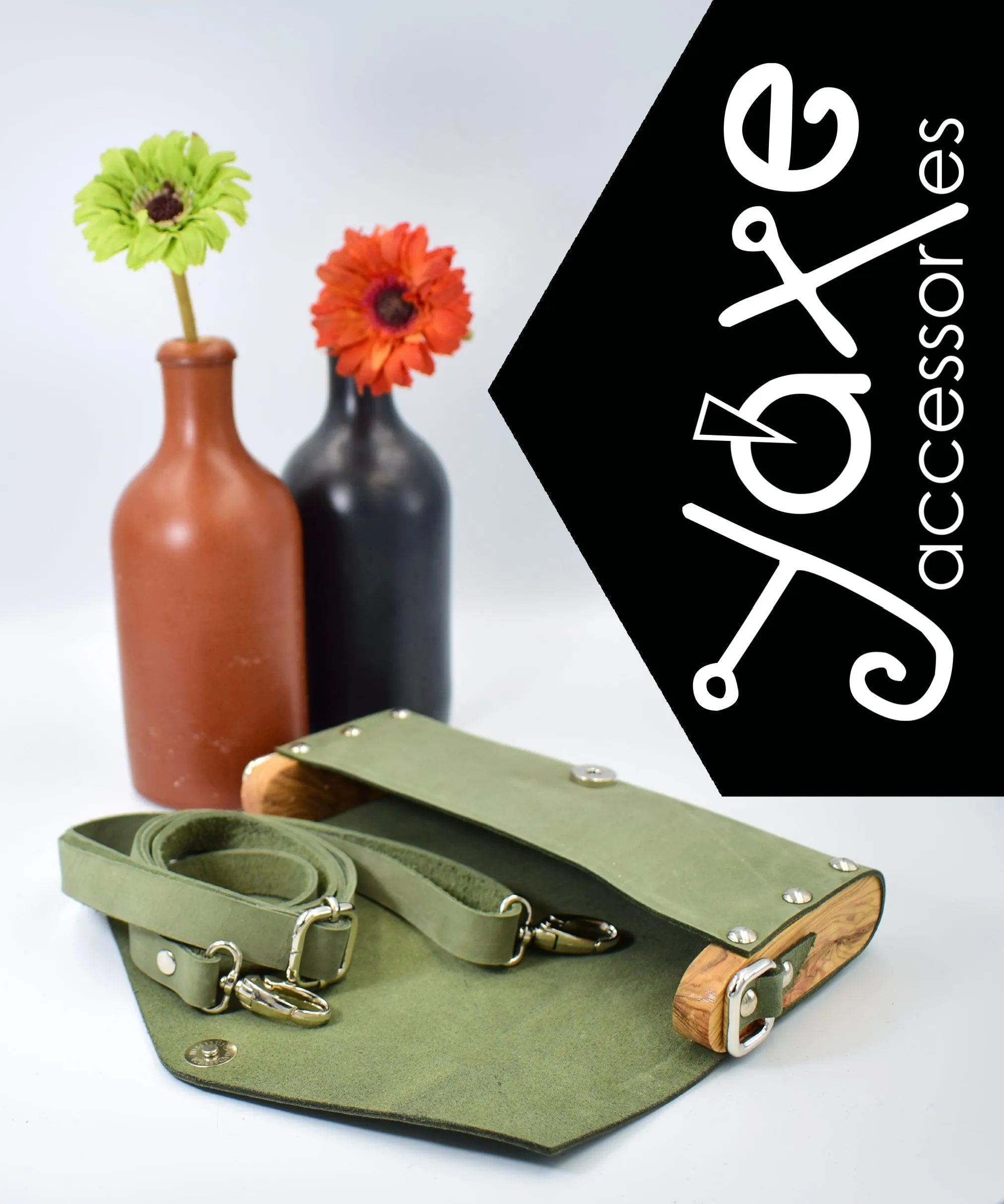 Mint small clutch women bag from leather and wood