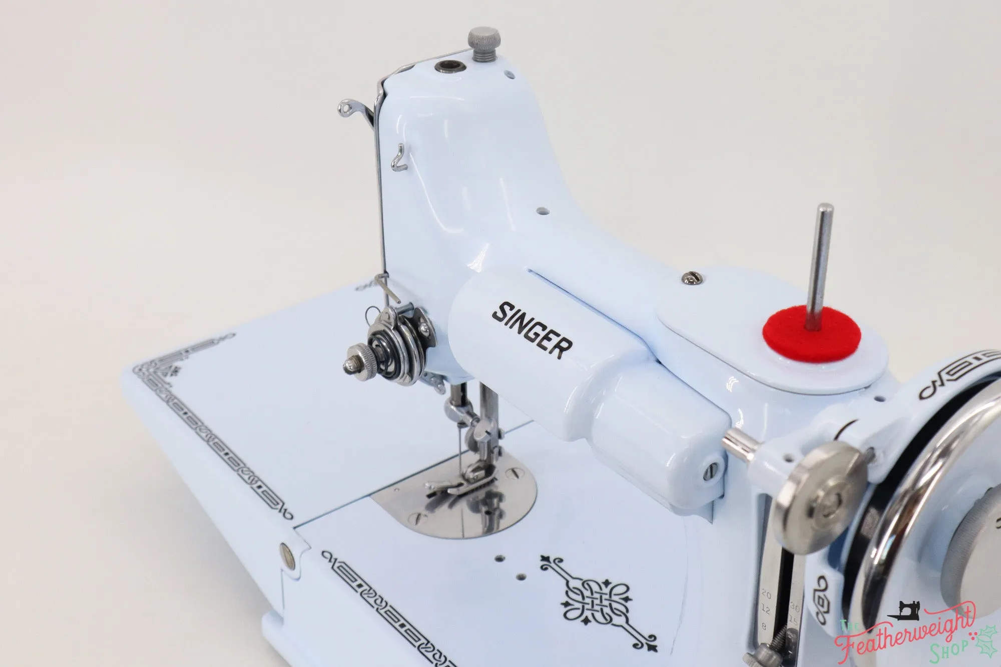 Singer Featherweight 221, AE000*** - Fully Restored in Cinderella Blue