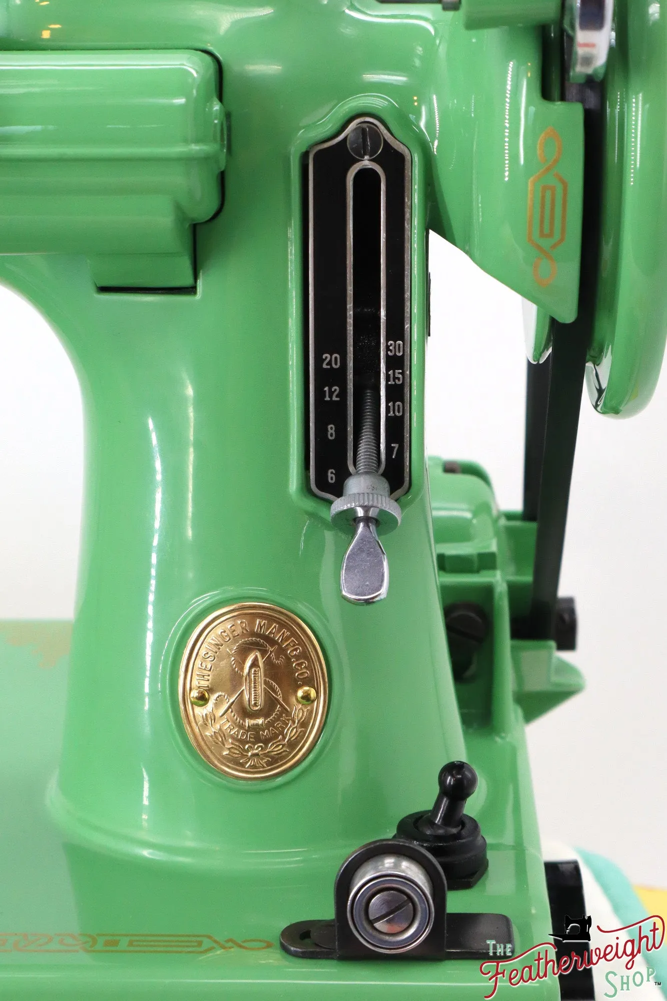 Singer Featherweight 221, AH211*** - Fully Restored in Art Deco Green