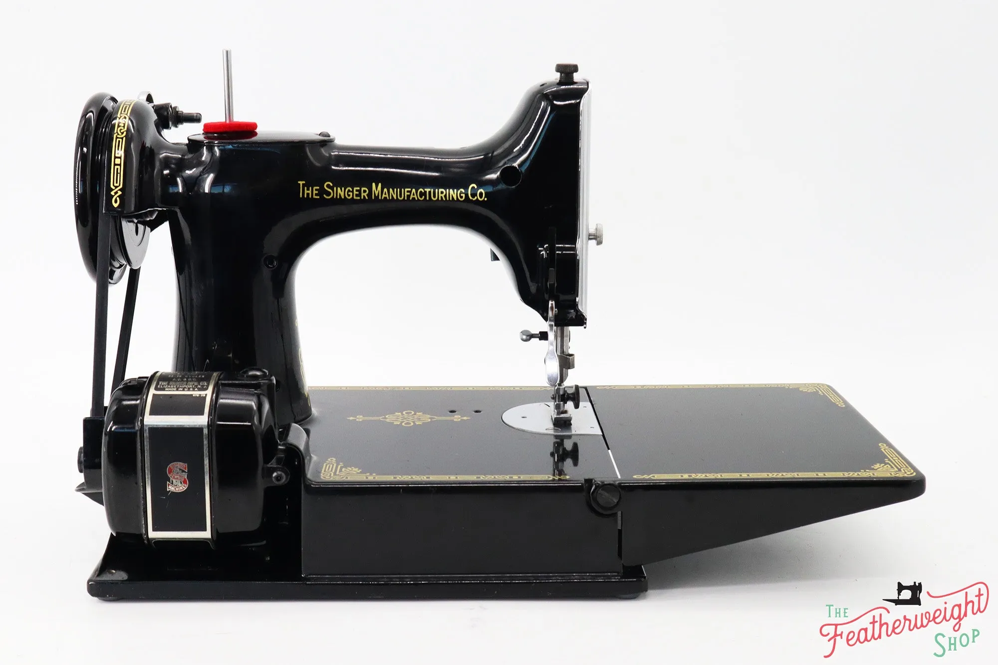 Singer Featherweight 221 Sewing Machine, AK756***