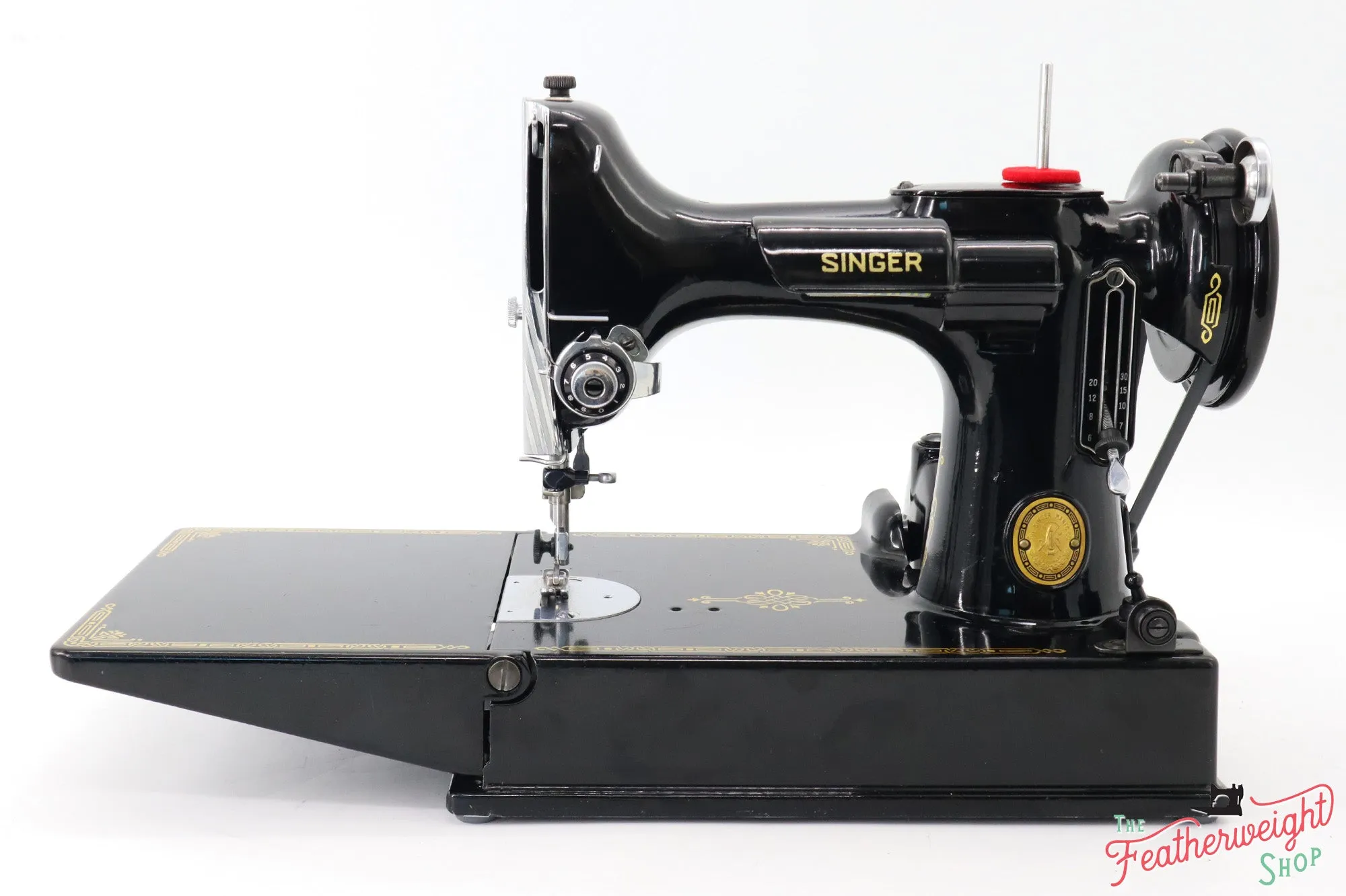 Singer Featherweight 221 Sewing Machine, AK756***