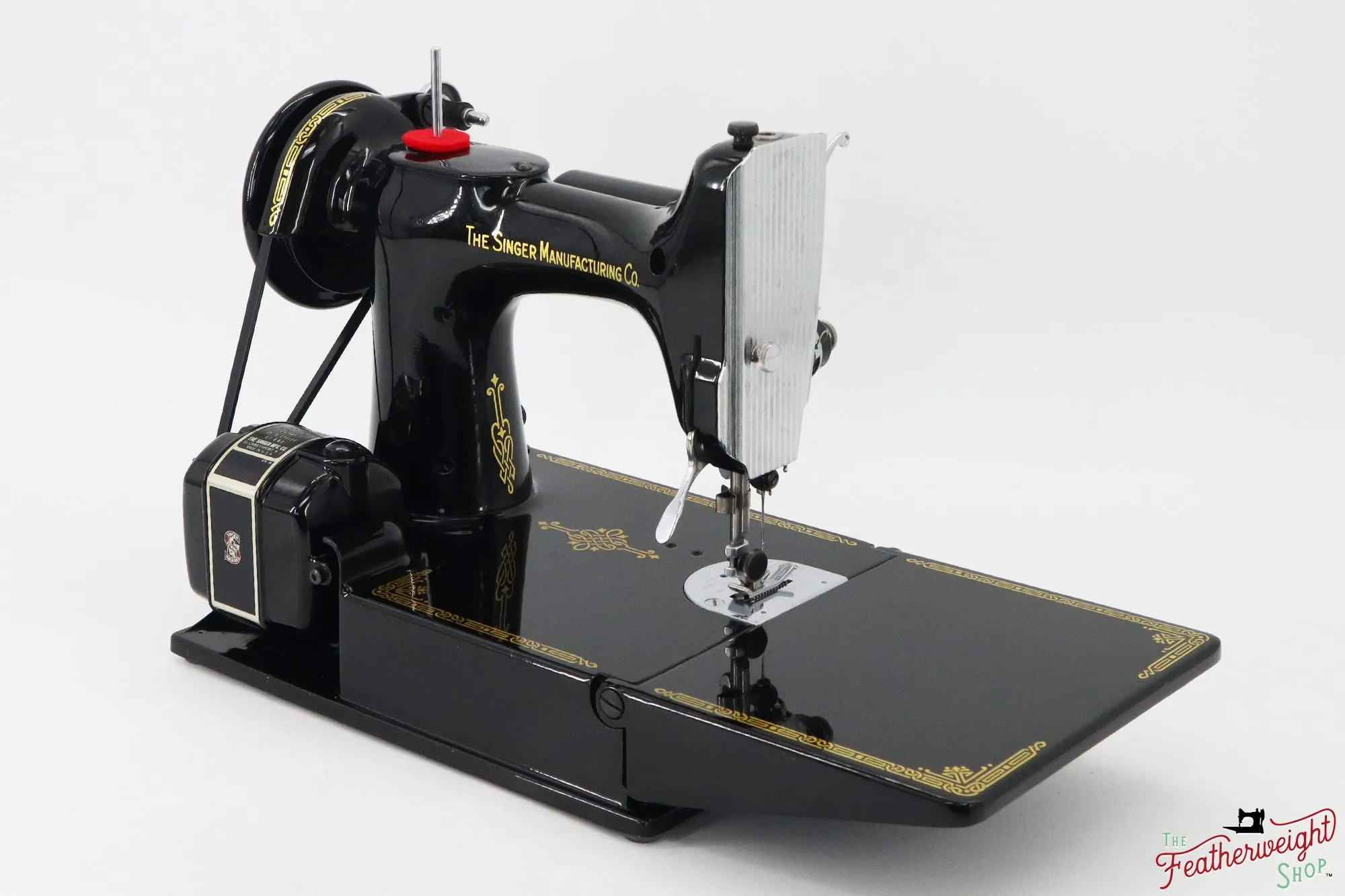 Singer Featherweight 221 Sewing Machine, AL007*** - 1952