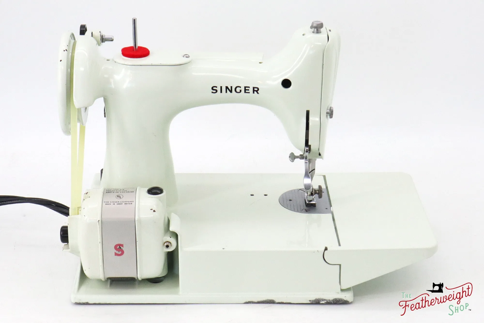 Singer Featherweight 221 Sewing Machine, WHITE - EV784***