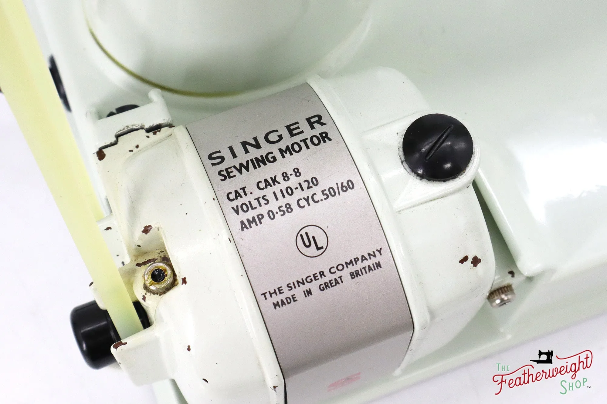 Singer Featherweight 221 Sewing Machine, WHITE - EV784***