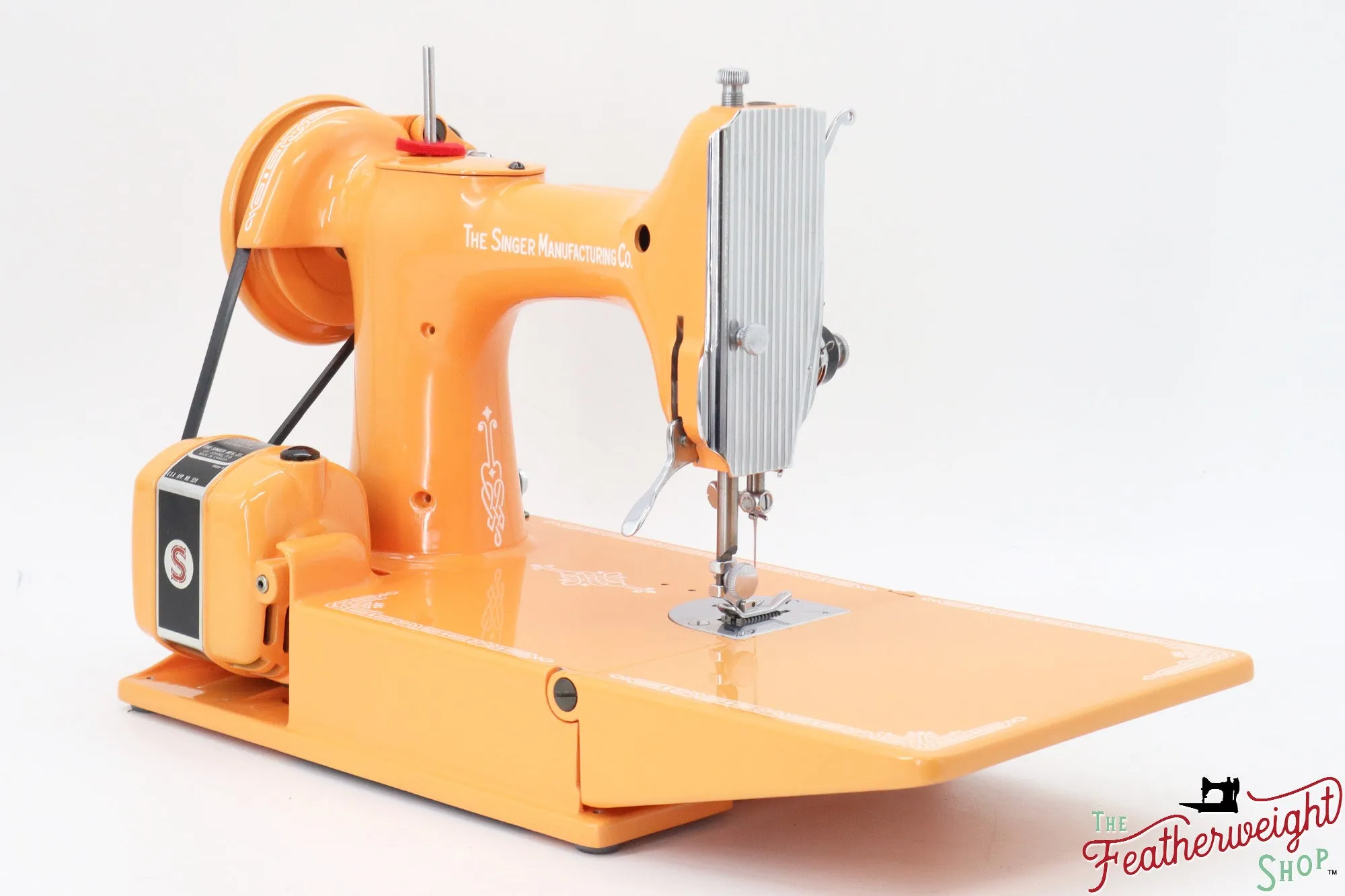 Singer Featherweight 221K Centennial, EF9121** - Fully Restored in Happy Papaya