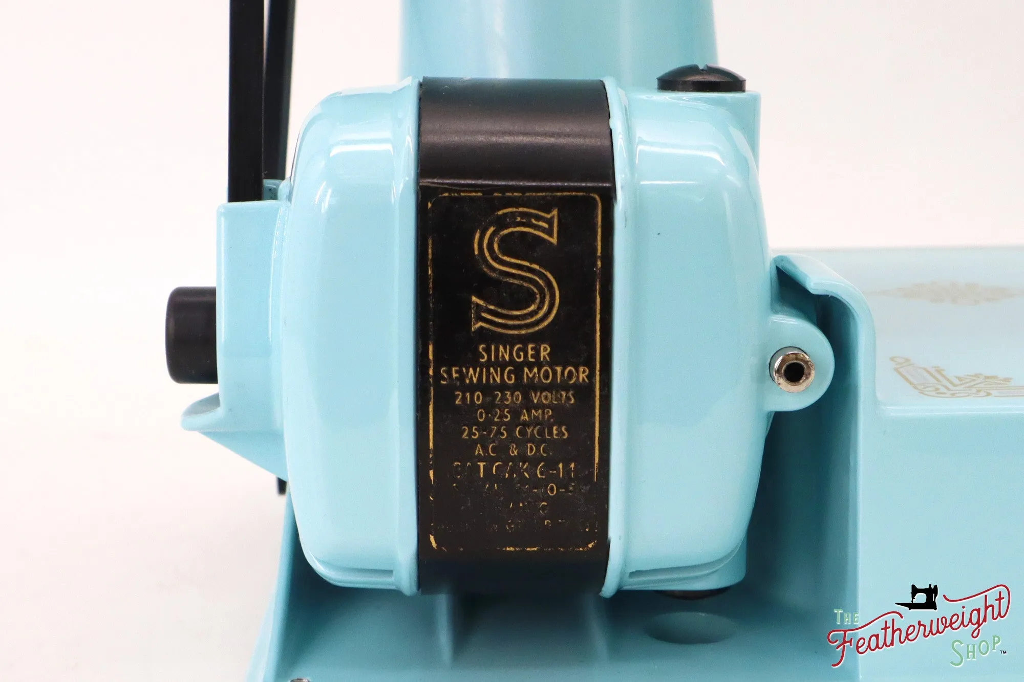 Singer Featherweight 221K - EF562*** - Fully Restored in Snowflake Blue