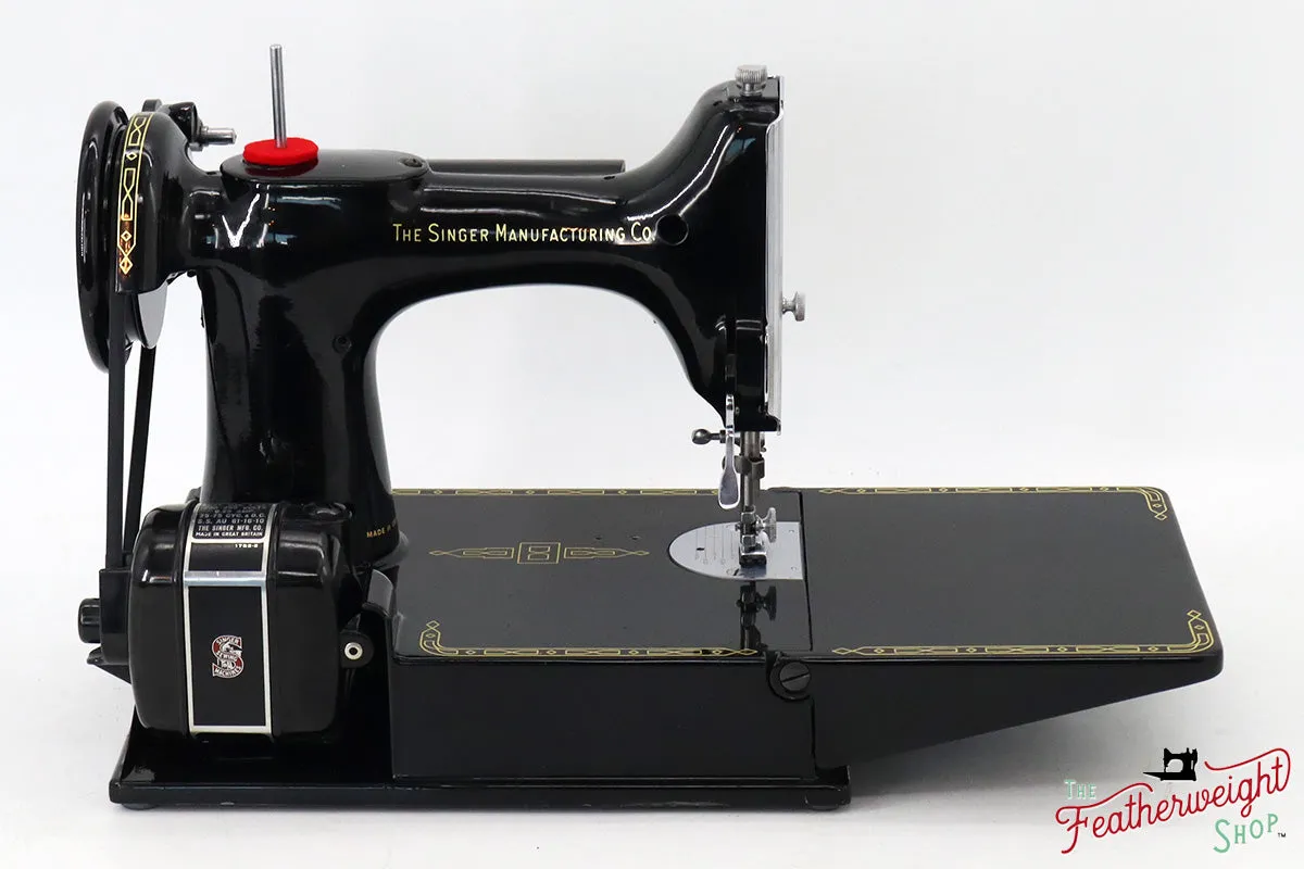 Singer Featherweight 221K Sewing Machine, 1956 - EL5383**