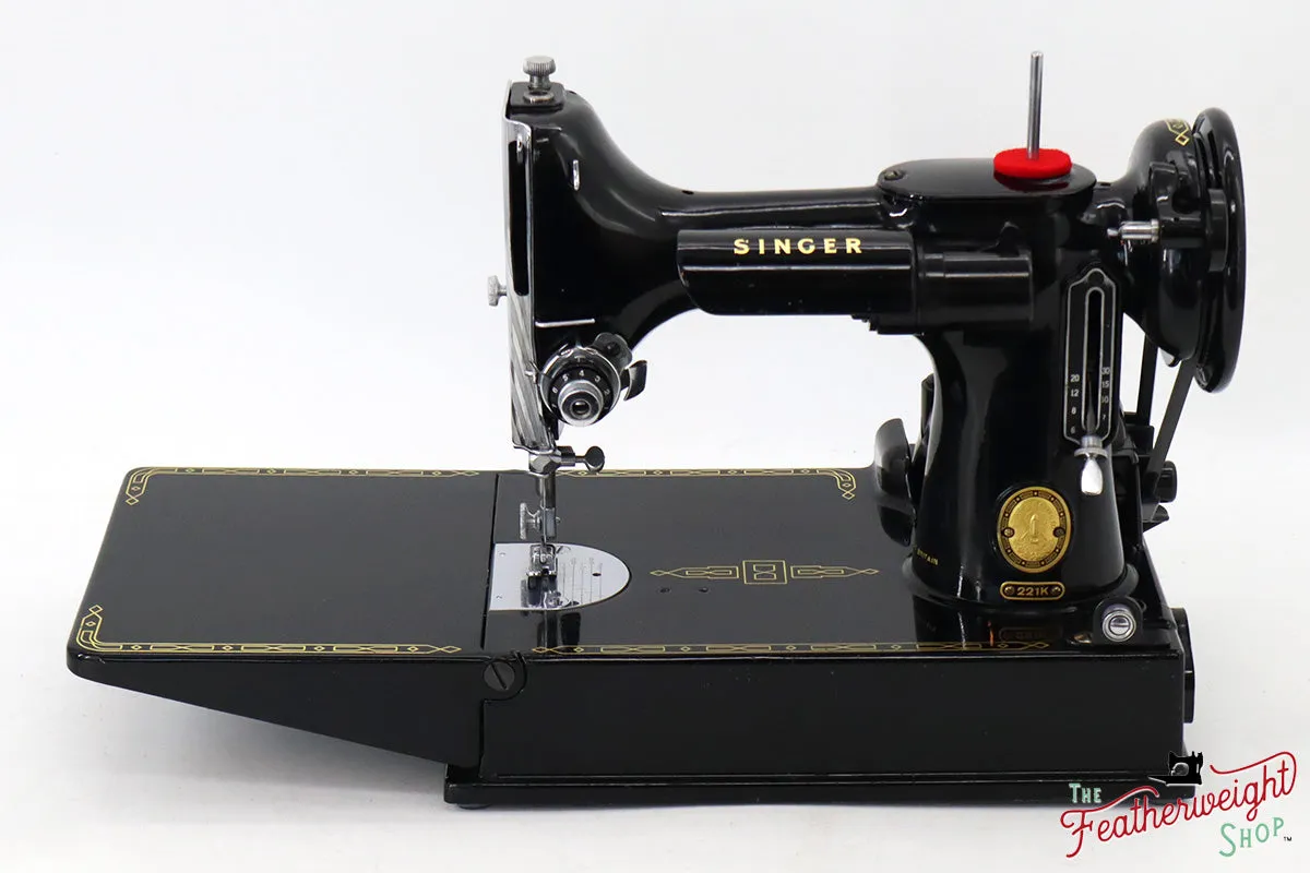 Singer Featherweight 221K Sewing Machine, 1956 - EL5383**