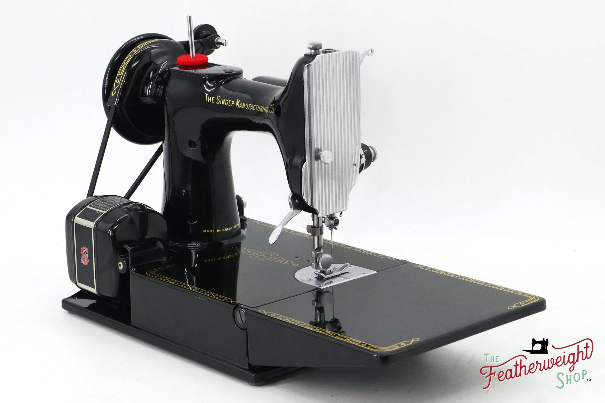 Singer Featherweight 221K Sewing Machine, 1957 - EM0176**