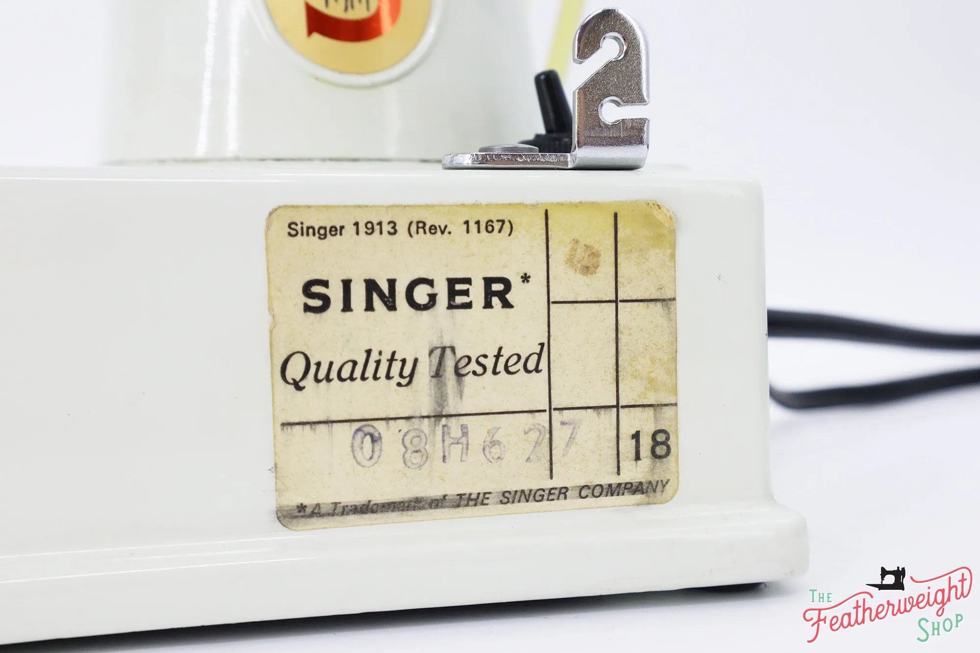 Singer Featherweight 221K Sewing Machine, British WHITE FA223***