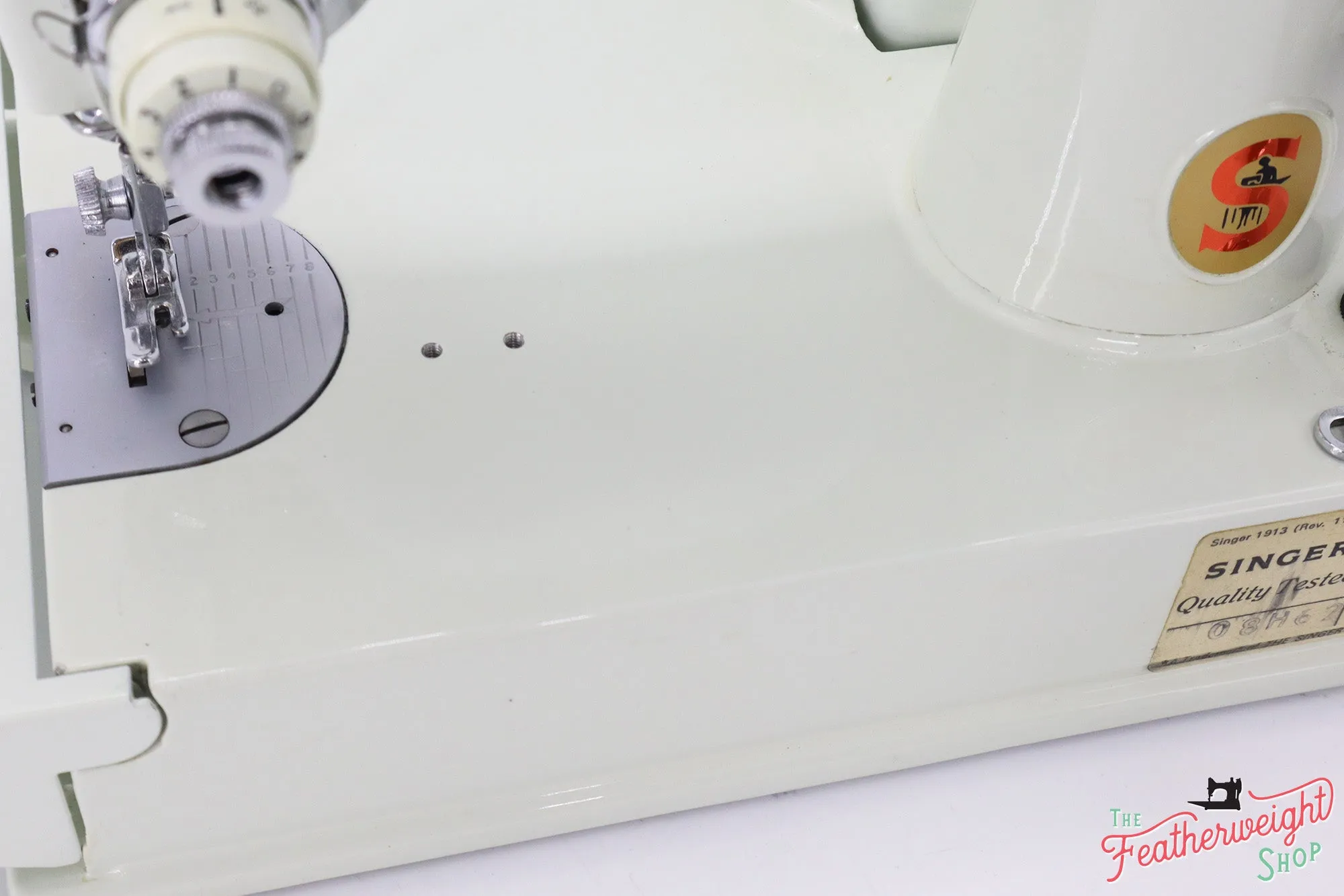 Singer Featherweight 221K Sewing Machine, British WHITE FA223***