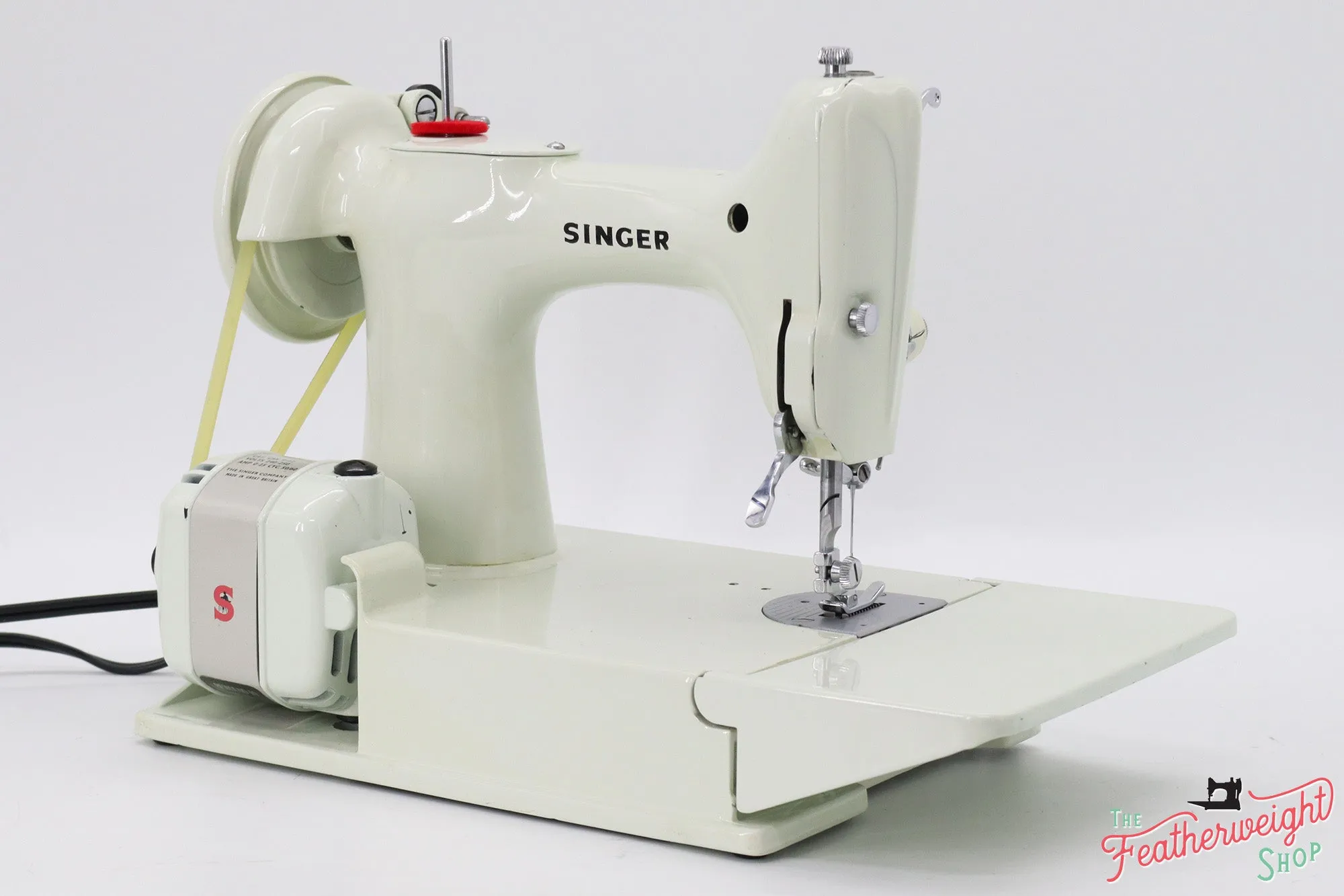 Singer Featherweight 221K Sewing Machine, British WHITE FA223***