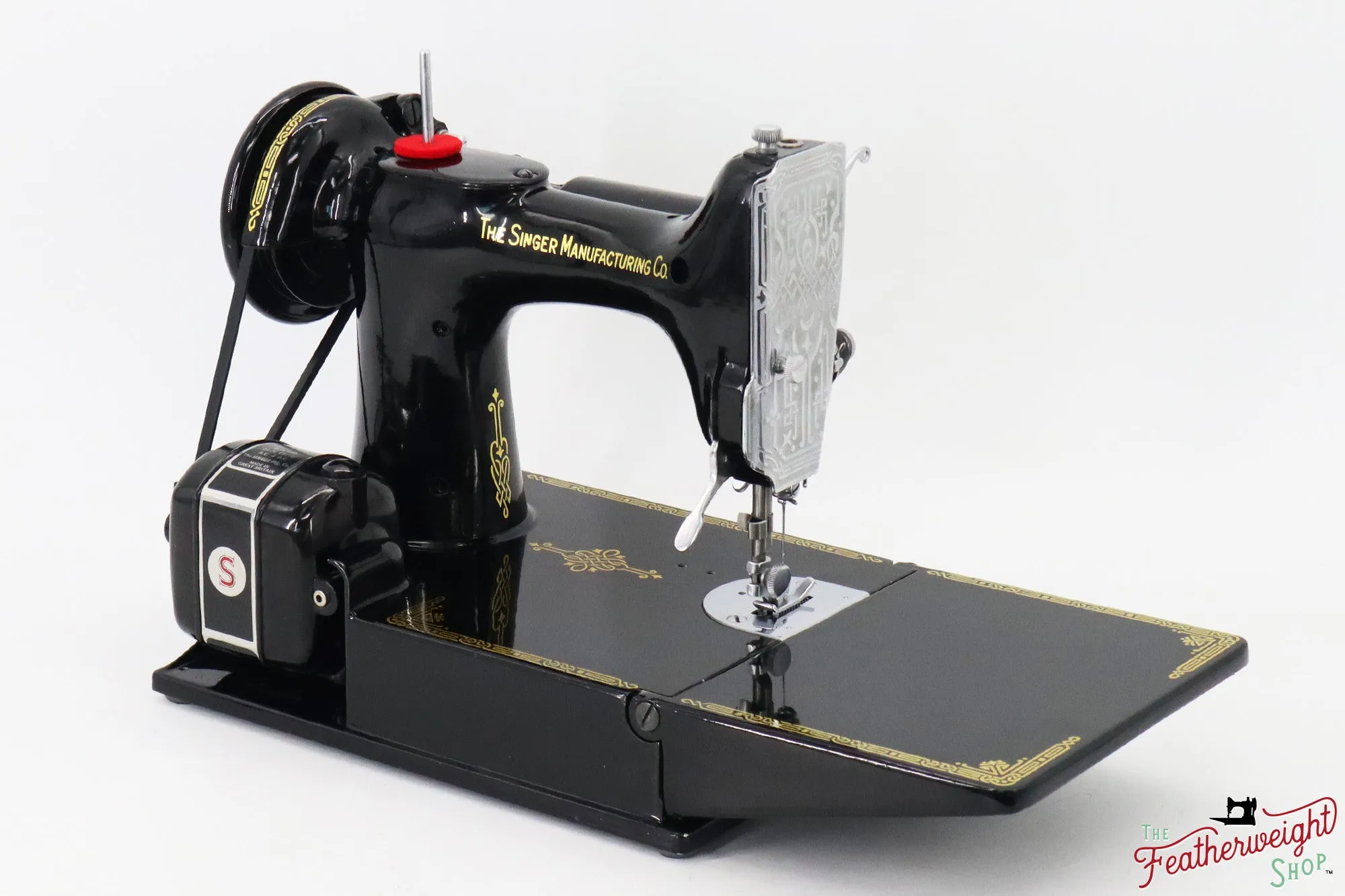 Singer Featherweight 221K Sewing Machine, Centennial: EG078***