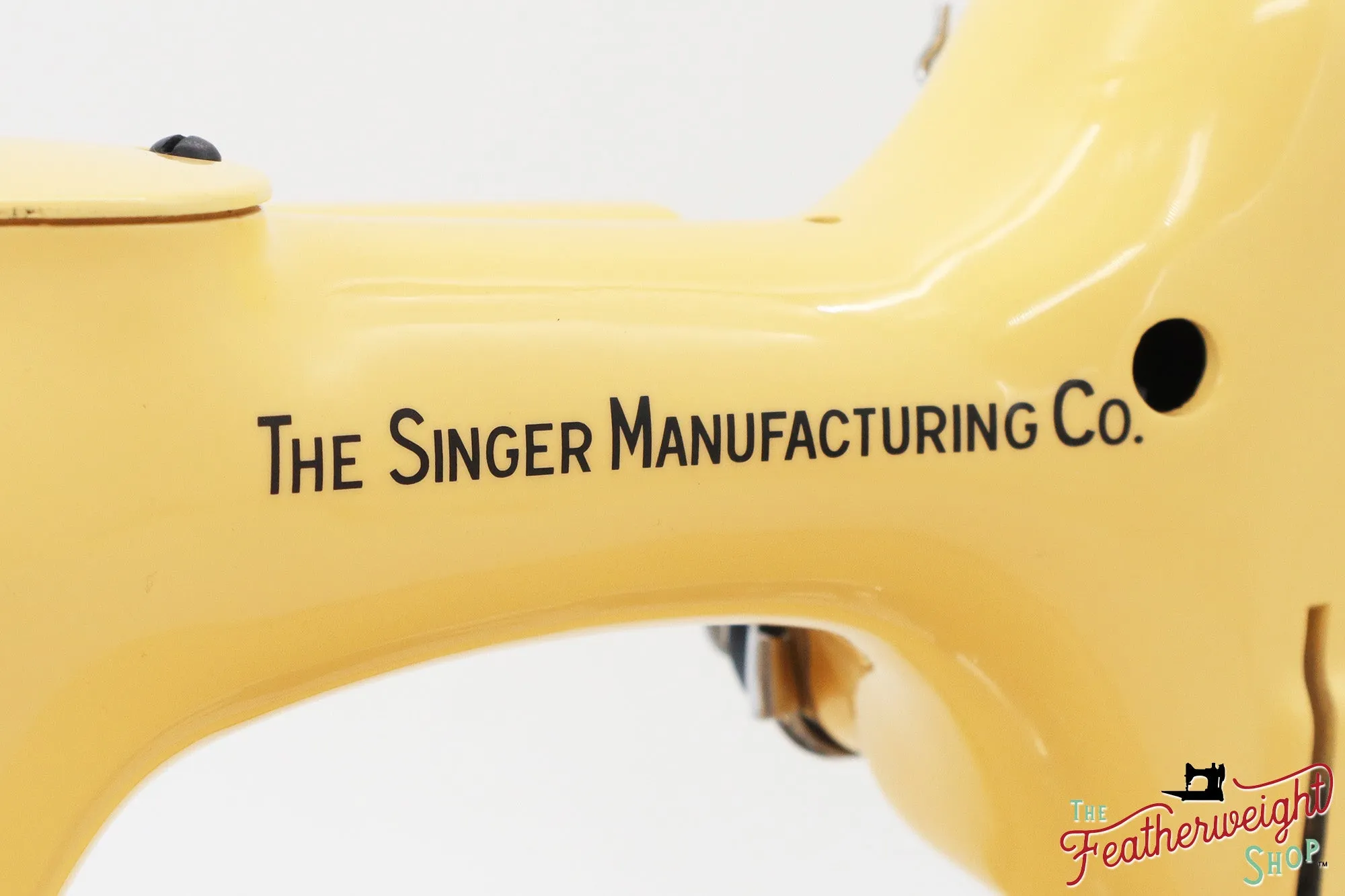 Singer Featherweight 222K - EJ9124** - Fully Restored in Happy Yellow