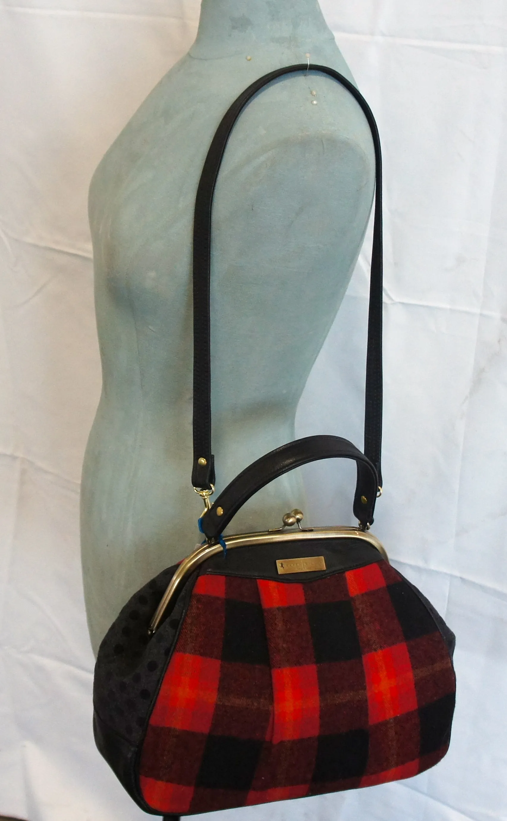 Style 6003 Lumberjack Plaid Frame Bag