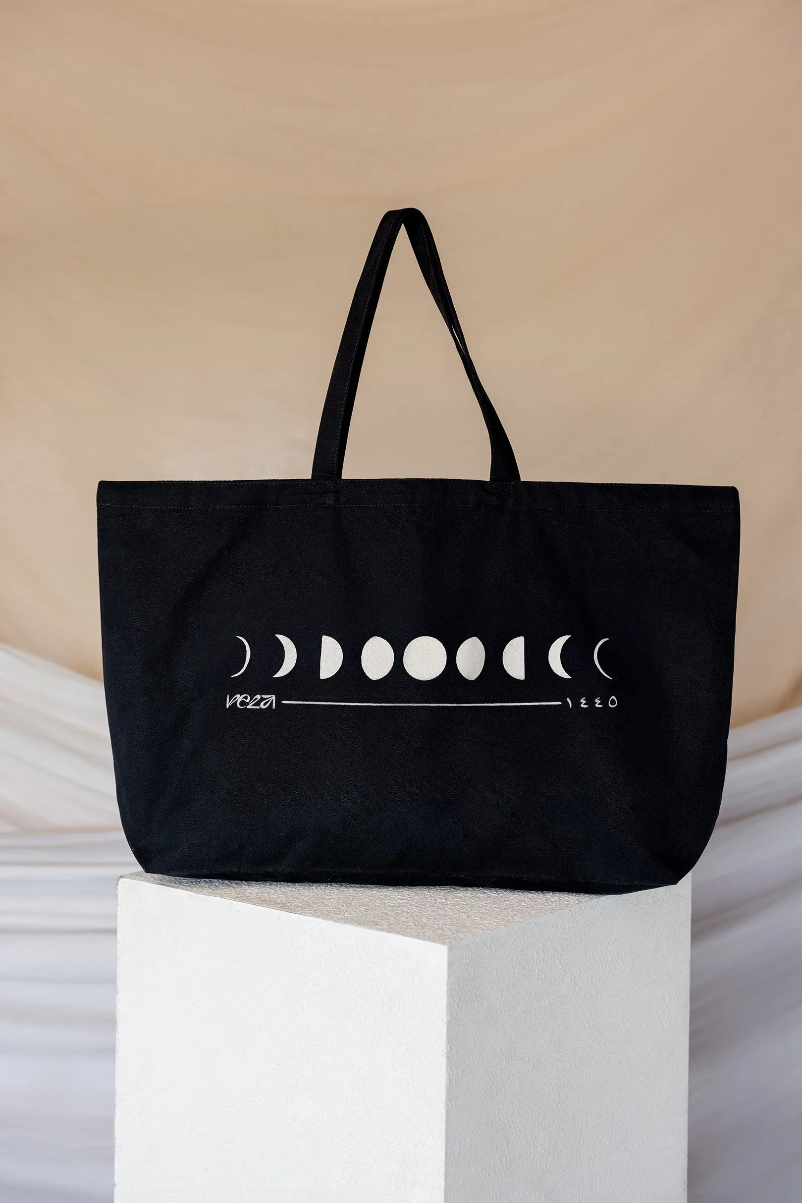 VELA Tote