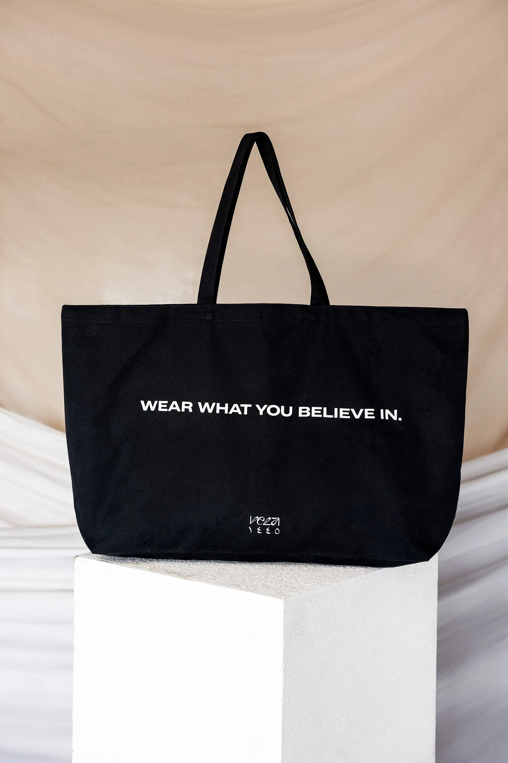 VELA Tote