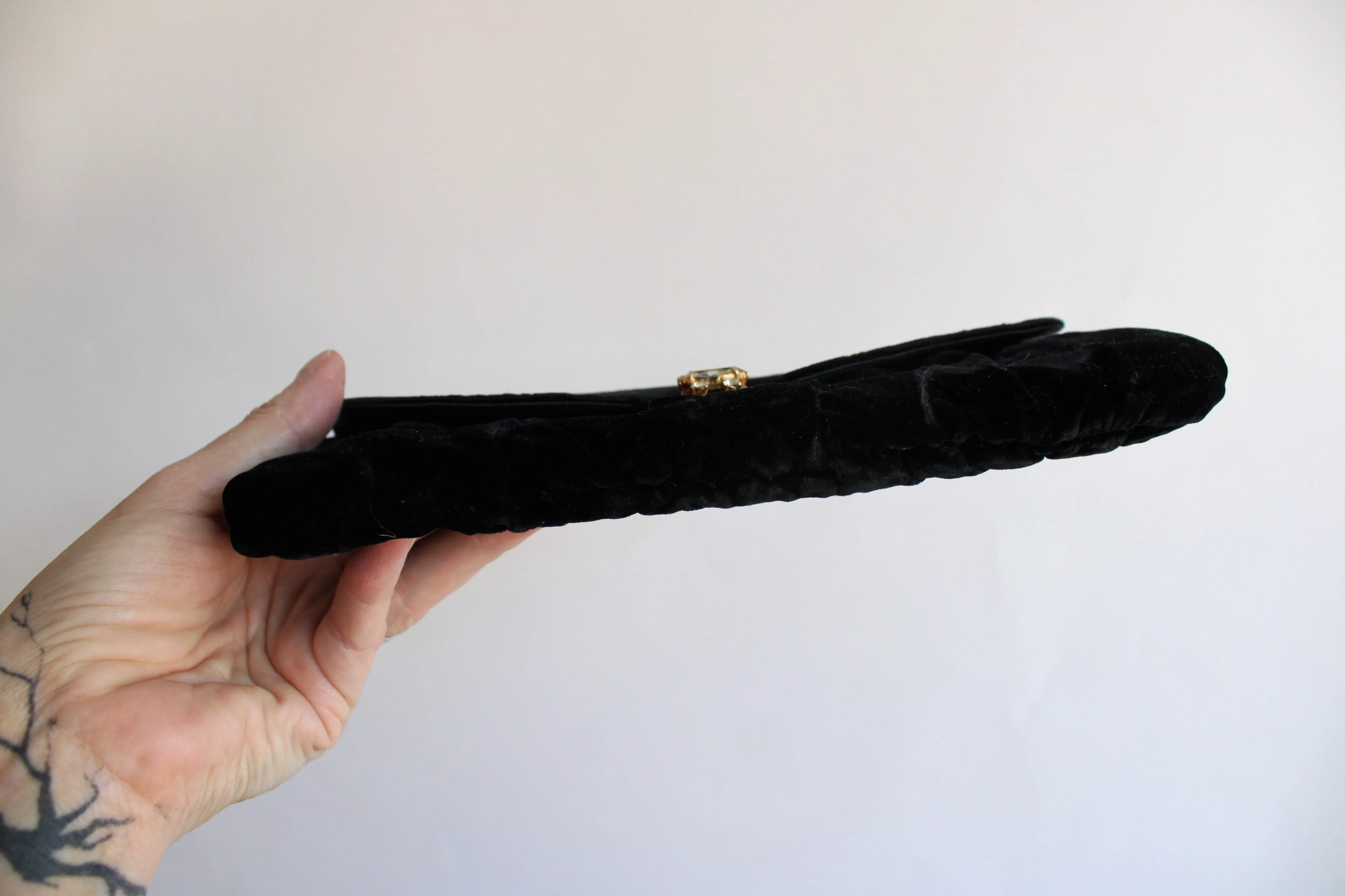 Vintage 1950s Garay Black Velvet Clutch With Rhinestone Clasp