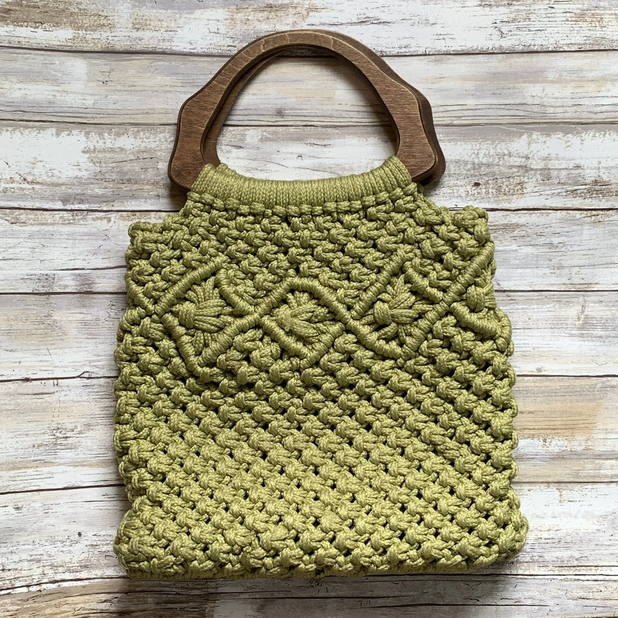 Vintage Olive Green Macrame Bag with Wooden Handles. Perfect Summer Purse.