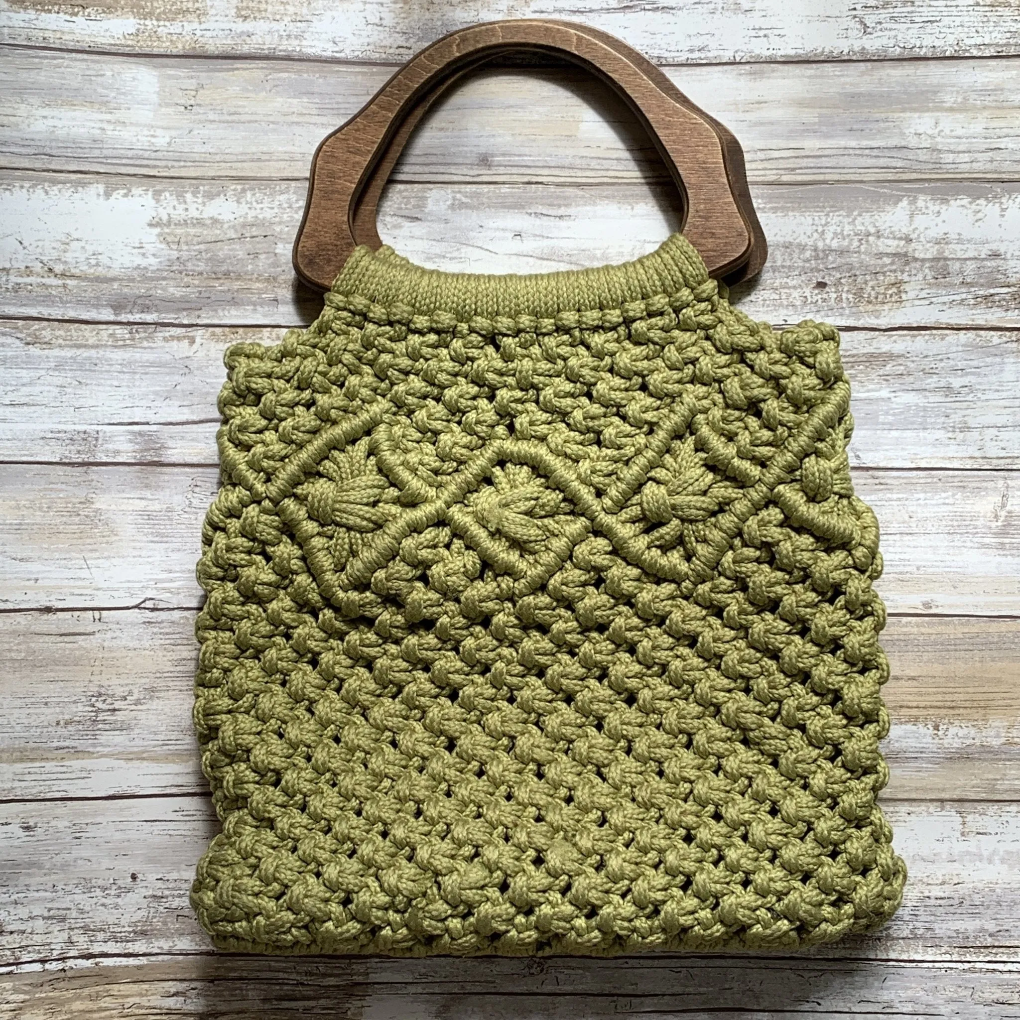 Vintage Olive Green Macrame Bag with Wooden Handles. Perfect Summer Purse.